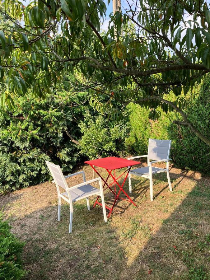 La Petite Maison De La Vallee Bazainville Екстер'єр фото
